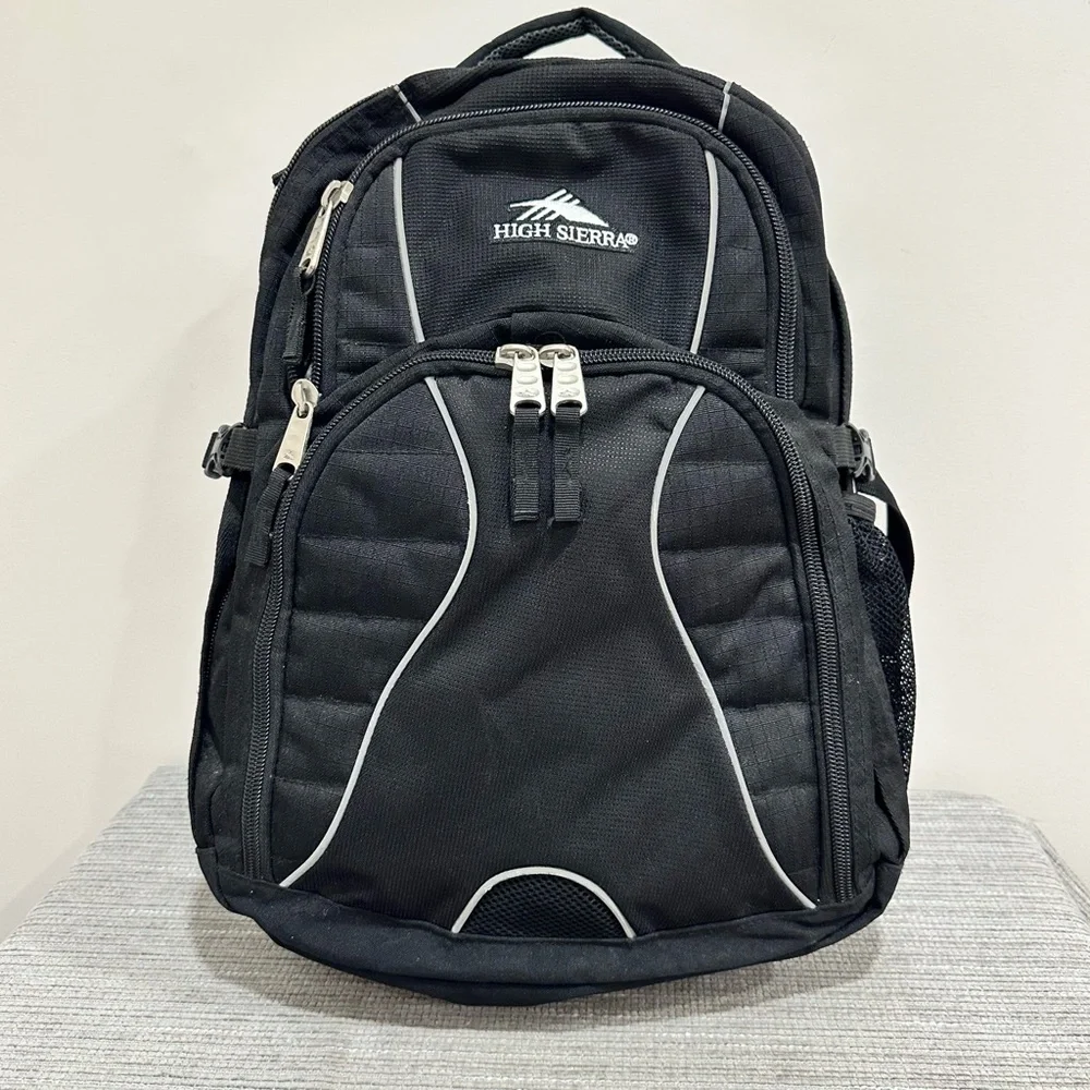 High Sierra Swerve Laptop Backpack Black -Fits up‎ to 17